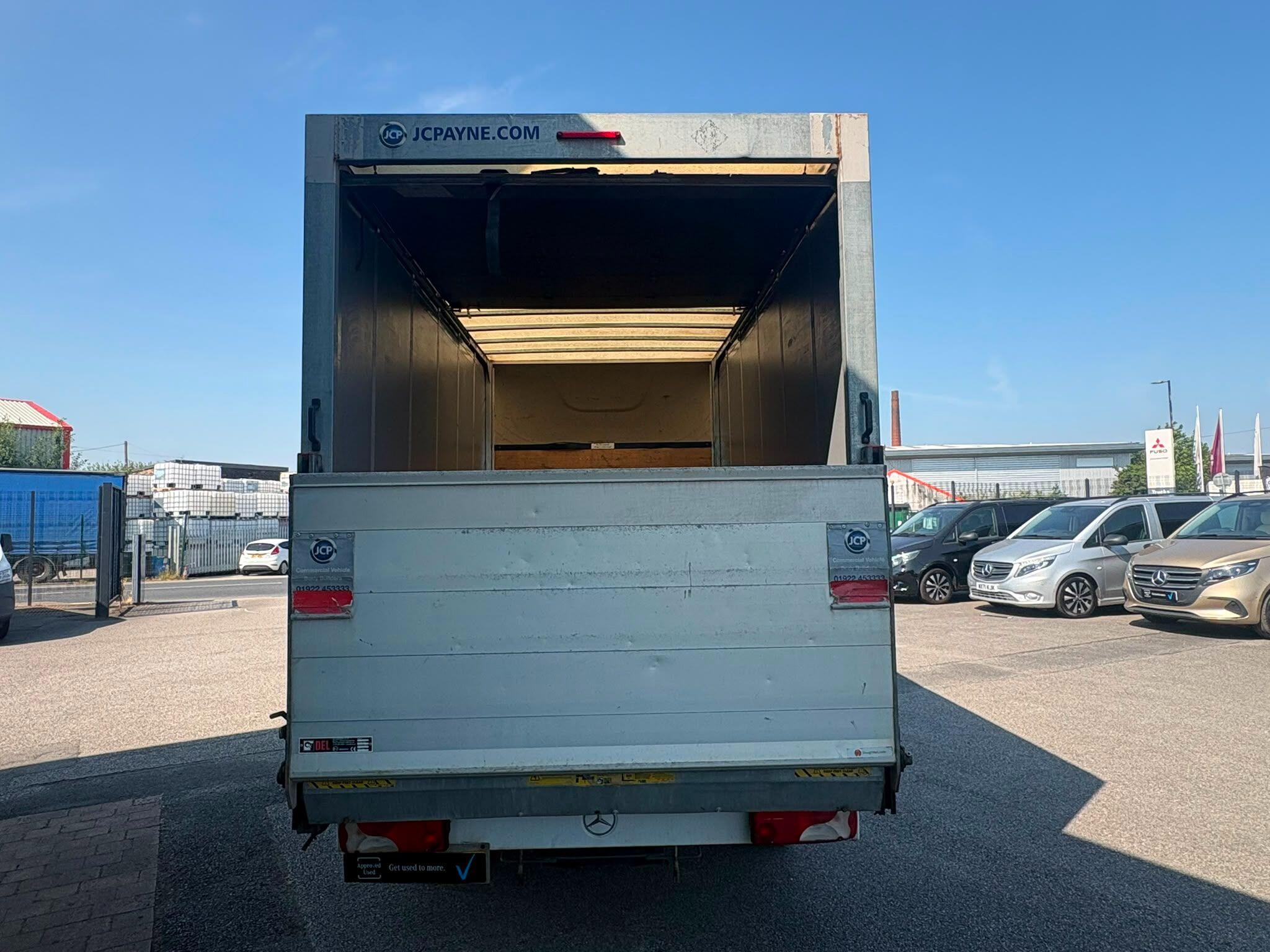 Mercedes-Benz Sprinter